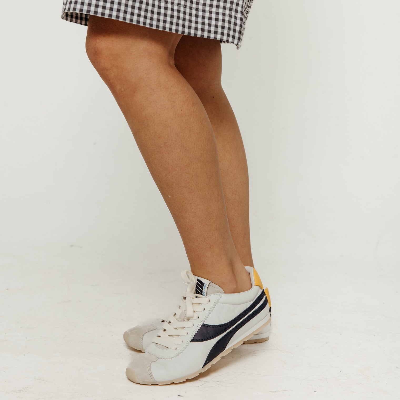 Essex Retro Indigo Women's Sneakers Oncept