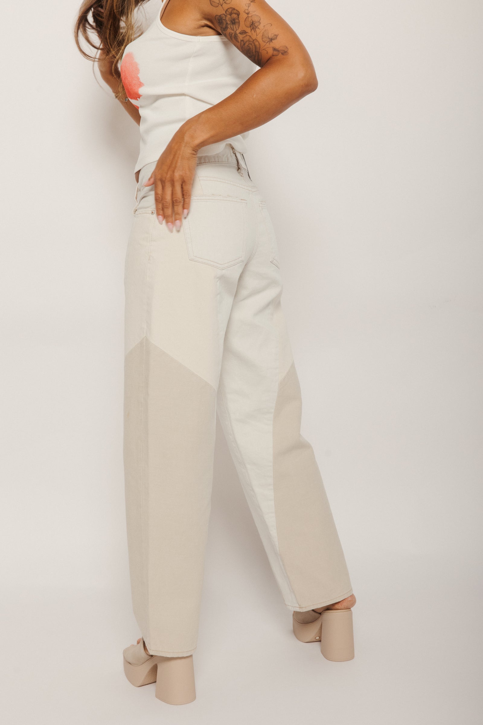 Micco Remake Tapered White Women's Bottoms Moussy Denim