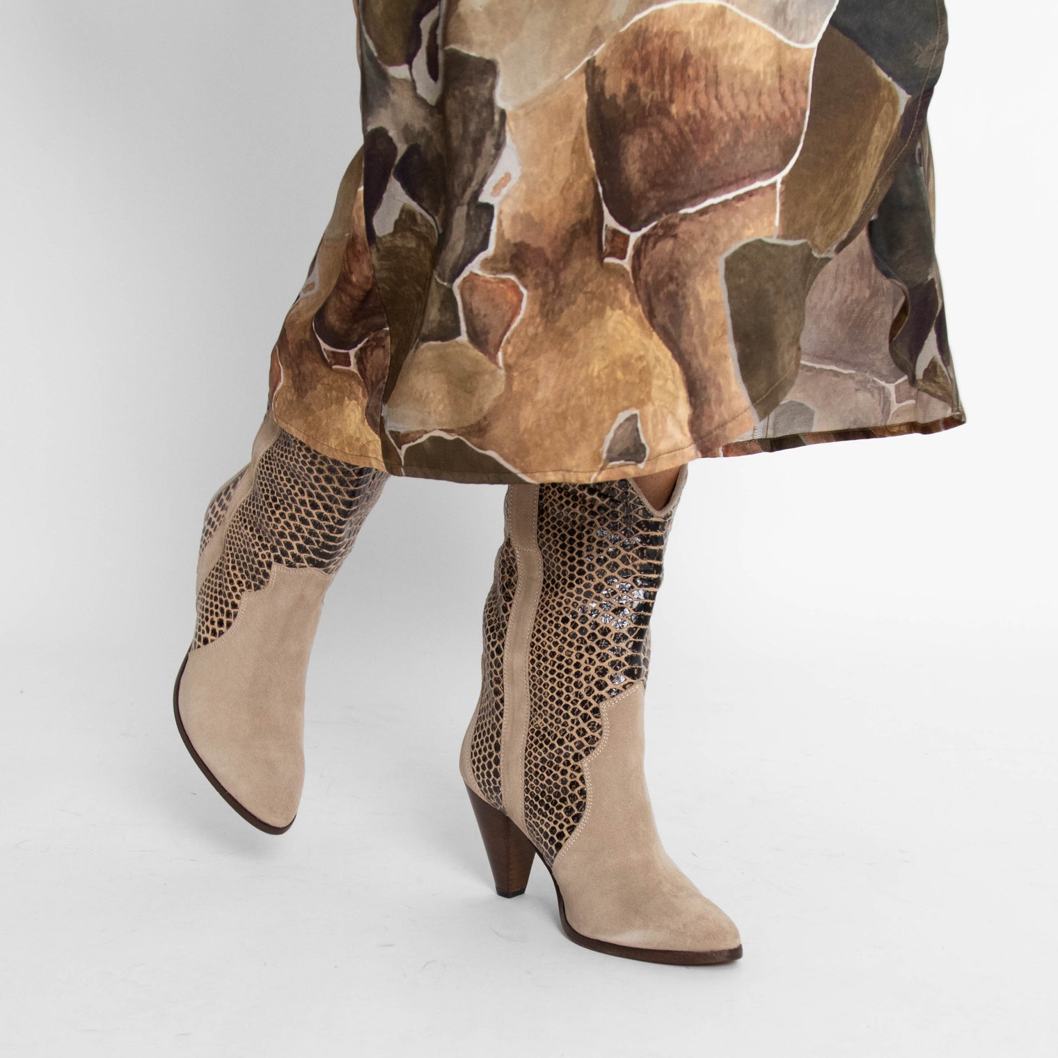 Feather Heel Boot Beige Suede/Snake