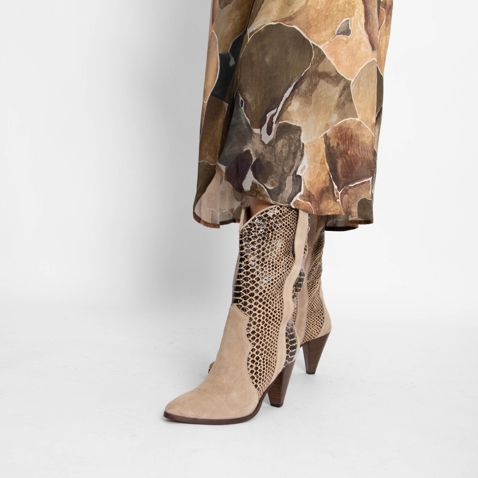 Feather Heel Boot Beige Suede/Snake