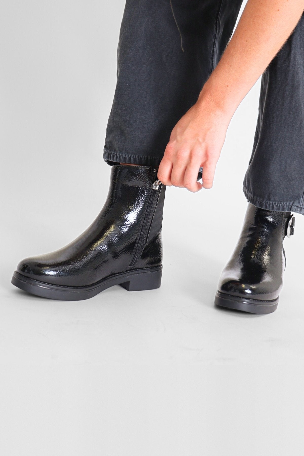 Perle Black Crinkle Patent Women's Boots Valdini