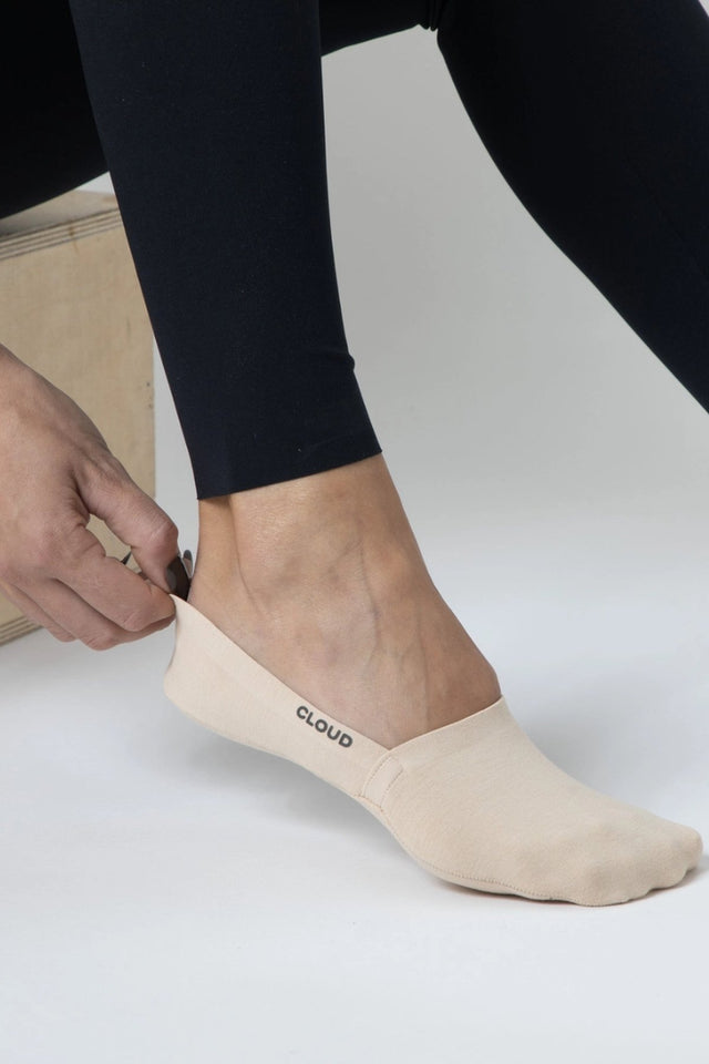 No Shows Premium Terry Beige Gifts + Accessories Socks Cloud
