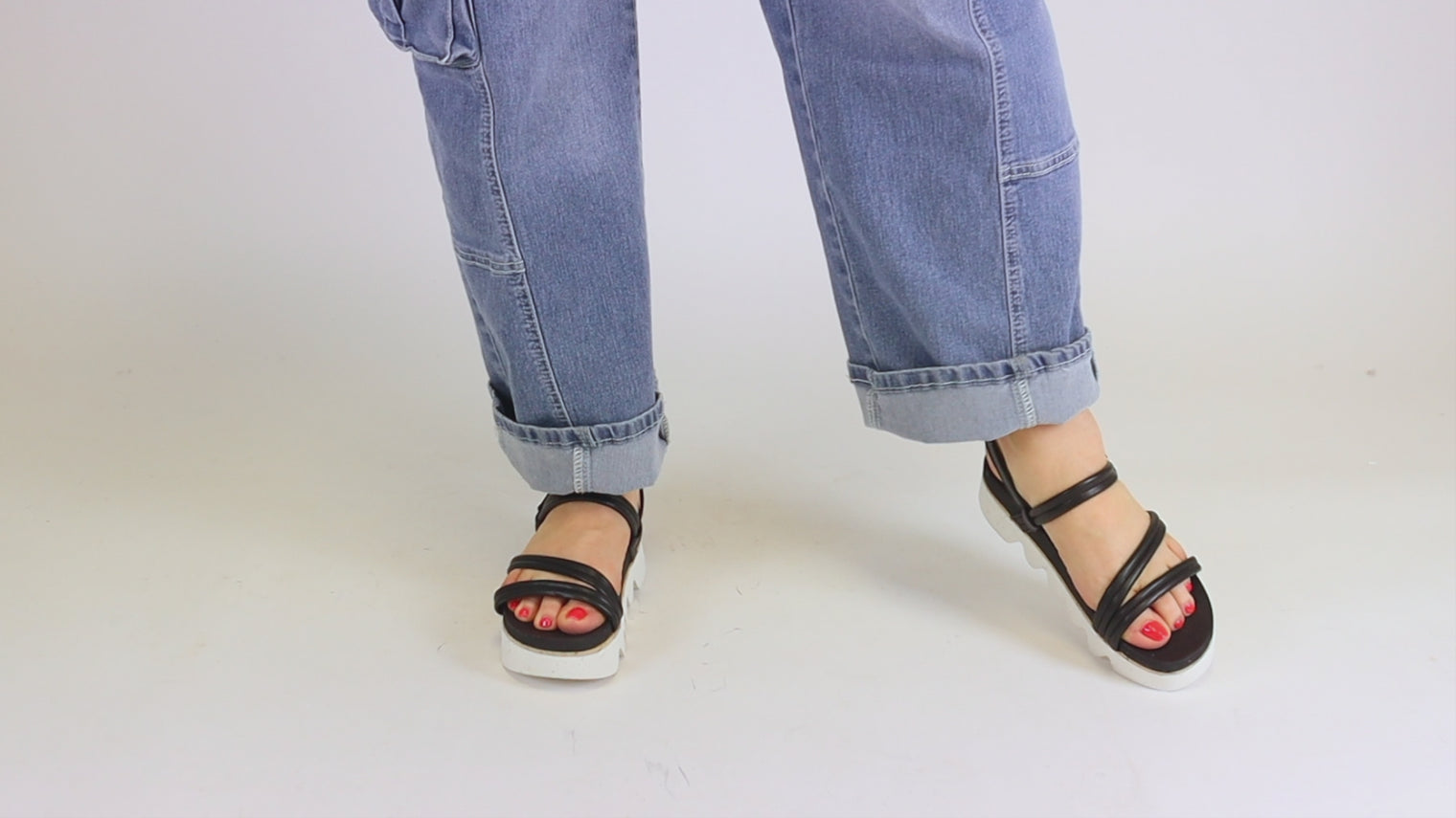 Carolyn Nero Women's Sandals Platforms Bussola