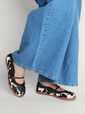 Pulse Black Moo Women's Shoes Flats Intentionally Blank