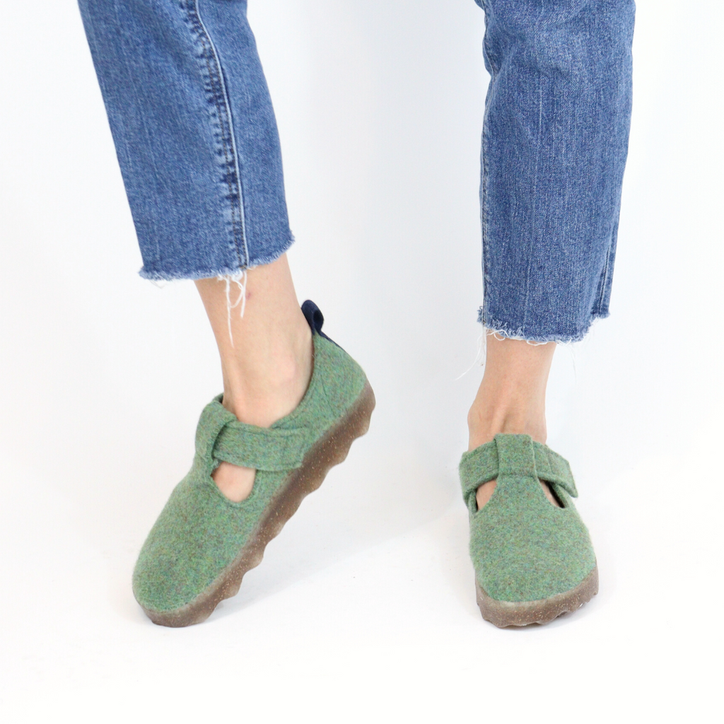 Women's cate moss green mary jane shoe by Asportuguesas